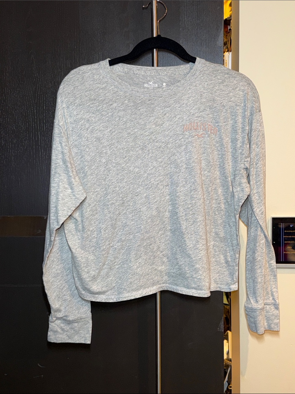Hollister Light Heather Gray Long-Sleeve Crew sleep Tee